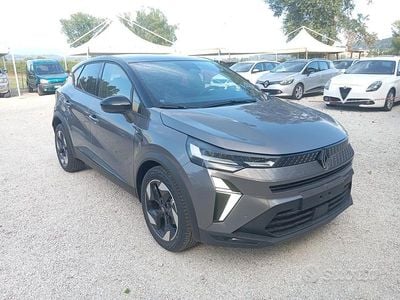 Nuova Renault Captur Techno 101 CV (74 kW) 2025 Grigio SUV