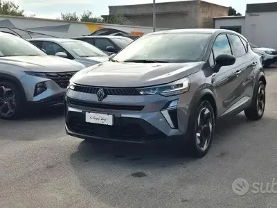 Usata Renault Captur Techno 91 CV (66 kW) 2025 Grigio SUV