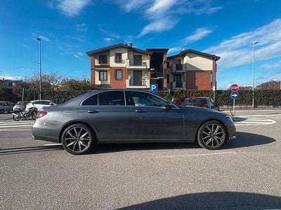Usata Mercedes E200 163 CV (119 kW) 2024 Grigio Berlina