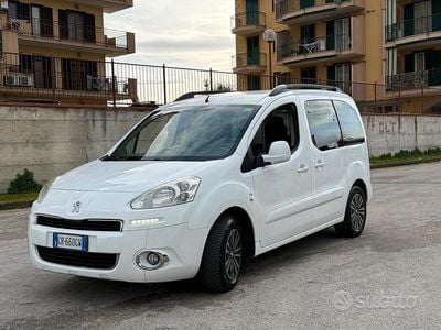 Usata Peugeot Partner 92 CV (67 kW) 2012 Bianco Monovolume