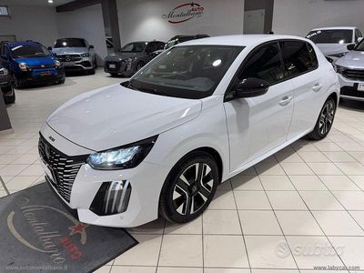 Usata Peugeot 208 Allure 102 CV (75 kW) 2025 Bianco Utilitaria