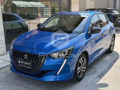 Usata Peugeot 208 Allure 101 CV (74 kW) 2022 Blu Utilitaria
