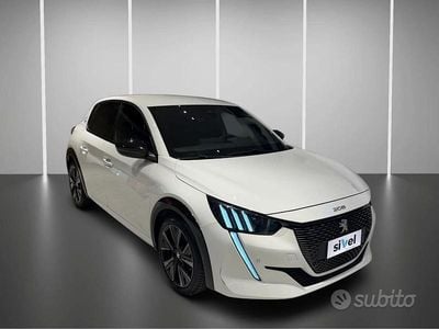 Usata Peugeot 208 GT 131 CV (96 kW) 2023 Bianco Utilitaria
