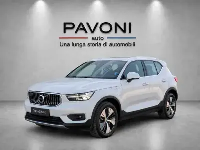 Usata Volvo XC40 Inscription 211 CV (155 kW) 2021 Argento SUV