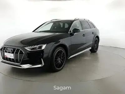 Usata Audi A4 Allroad Ambiente 204 CV (150 kW) 2023 Nero mito metallizzato Station wagon