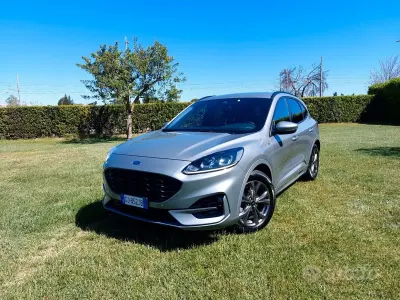 Occasion Ford Kuga ST-Line 120 ch (88 kW) 2022 Gris SUV
