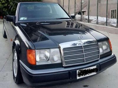 Usata Mercedes C200 122 CV (89 kW) 1992 Marrone Berlina
