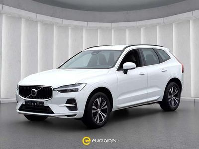 Usado Volvo XC60 Momentum 197 HP (144 kW) 2022 Branco SUV