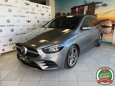 Usata Mercedes B180 Premium 116 CV (85 kW) 2020 Grigio Monovolume