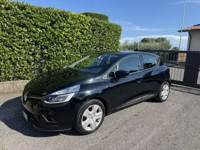 Usata Renault Clio IV Life 75 CV (55 kW) 2019 Nero Berlina