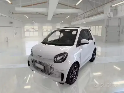 Usata Smart ForTwo Electric Drive Pulse 40 kW (55 CV) 2021 Bianco Cabrio