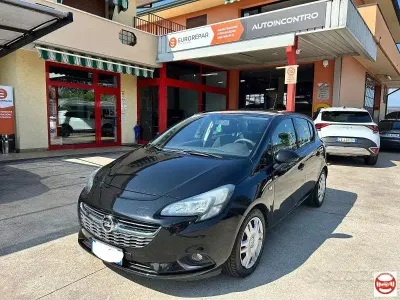 Usata Opel Corsa 90 CV (66 kW) 2017 Nero Utilitaria