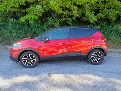 Occasion Renault Captur 90 ch (66 kW) 2016 Rouge SUV