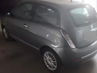 Usata Lancia Ypsilon 60 CV (44 kW) 2007 Grigio Utilitaria