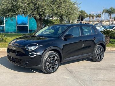 Nuova Fiat 600 Icon 145 CV (106 kW) 2025 Nero SUV