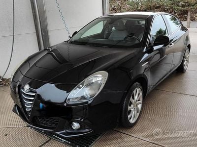 Usata Alfa Romeo Giulietta Distinctive 120 CV (88 kW) 2013 Nero Utilitaria