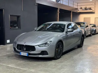 Usata Maserati Ghibli 250 CV (183 kW) 2014 Argento Berlina