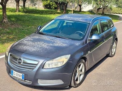 Usata Opel Insignia 160 CV (117 kW) 2010 Grigio Station wagon