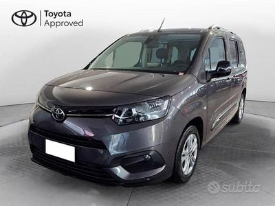 Käytetty Toyota Proace Verso City 131 HP (96 kW) 2022 Harmaa Farmari