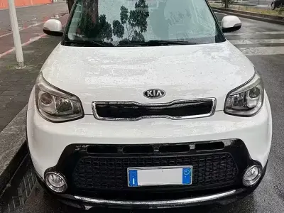Usata Kia Soul 132 CV (97 kW) 2015 Bianco SUV