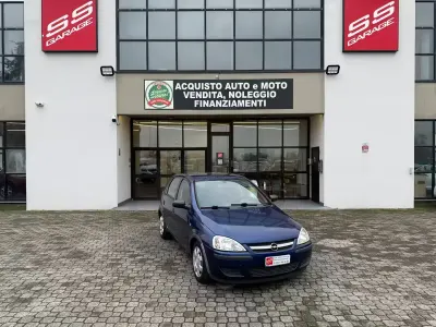 Usata Opel Corsa Enjoy 69 CV (50 kW) 2005 Blu Utilitaria