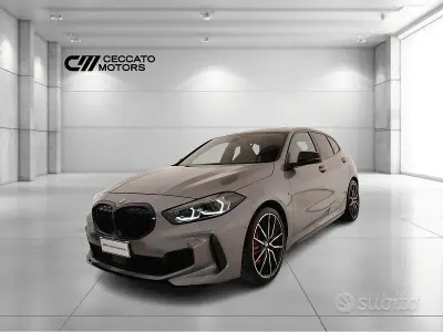 Usata BMW M135 Comfort Edition 306 CV (225 kW) 2024 Grigio Utilitaria