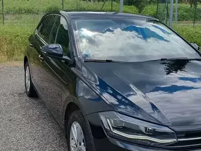 Usata VW Polo 95 CV (69 kW) 2019 Nero Utilitaria