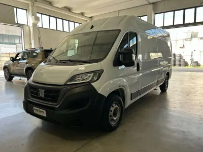 Usata Fiat Ducato 140 CV (102 kW) 2023 Bianco Furgone