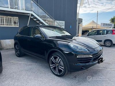 Usata Porsche Cayenne 2012 Grigio SUV