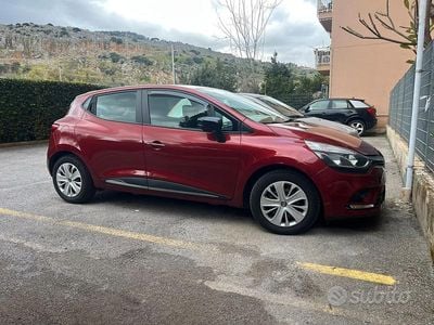 Usata Renault Clio IV Business 90 CV (66 kW) 2019 Rosso Berlina