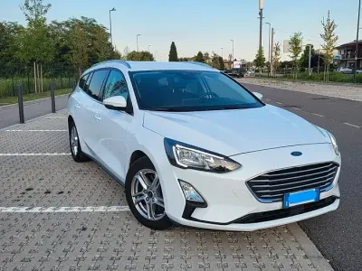 Usata Ford Focus Business Edition 120 CV (88 kW) 2020 Bianco Station wagon