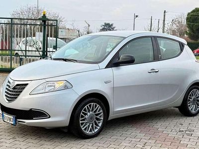 Usata Lancia Ypsilon S 69 CV (50 kW) 2011 Argento Utilitaria