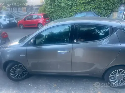 Usata Lancia Ypsilon