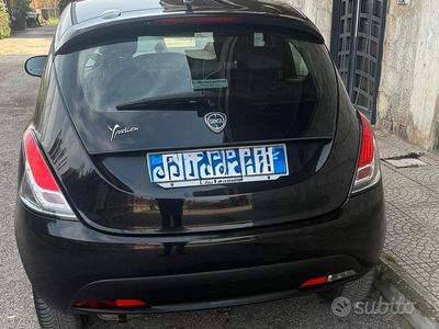 Usata Lancia Ypsilon 69 CV (50 kW) 2011 Nero Utilitaria