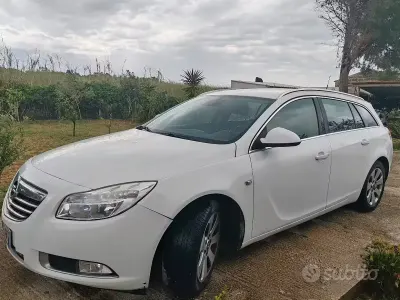 Usata Opel Insignia 160 CV (117 kW) 2010 Bianco Station wagon