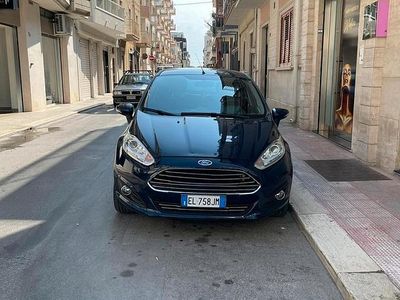 Second-hand Ford Fiesta 97 CP (71 kW) 2011 Albastru Berlinǎ