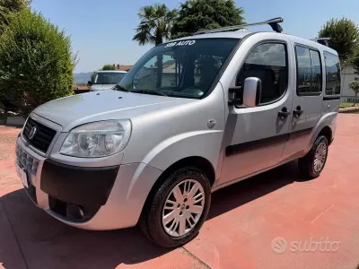 Usata Fiat Doblò Dynamic 120 CV (88 kW) 2009 Grigio Monovolume