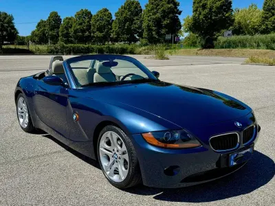 Usata BMW Z4 Efficient Dynamics 170 CV (125 kW) 2005 Blu/azzurro Cabrio