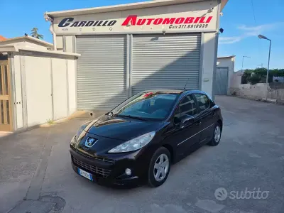 Usata Peugeot 207 68 CV (50 kW) 2011 Marrone Berlina