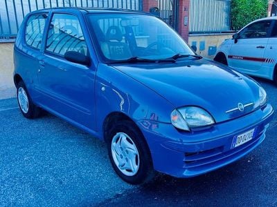 Usata Fiat 600 54 CV (39 kW) 2006 Blu Utilitaria