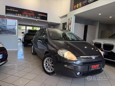 Usata Fiat Punto Street 75 CV (55 kW) 2011 Nero Utilitaria