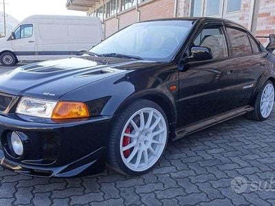 Usata Mitsubishi Lancer 400 CV (294 kW) 1998 Nero Berlina