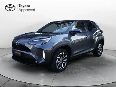 Usata Toyota Yaris Cross Trend 116 CV (85 kW) 2022 Grigio SUV