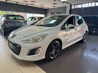 Usata Peugeot 308 Sport 114 CV (83 kW) 2013 Bianco Berlina
