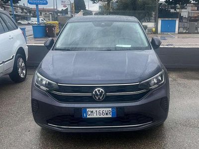 Usata VW Taigo Life 95 CV (69 kW) 2023 Grigio SUV