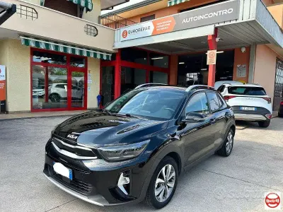 Usata Kia Stonic Style 82 CV (60 kW) 2023 Nero SUV