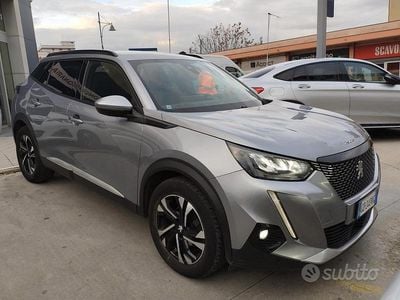 Usata Peugeot 2008 Allure 102 CV (75 kW) 2021 Grigio SUV
