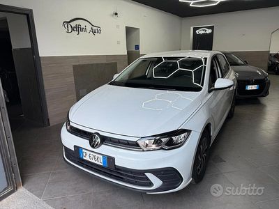 Usata VW Polo Life 95 CV (69 kW) 2023 Bianco Utilitaria