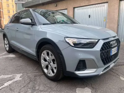 Usata Audi A1 Business 95 CV (69 kW) 2024 Grigio SUV