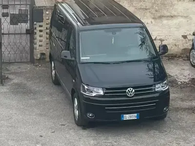 Usata VW Multivan 180 CV (132 kW) 2015 Nero Monovolume